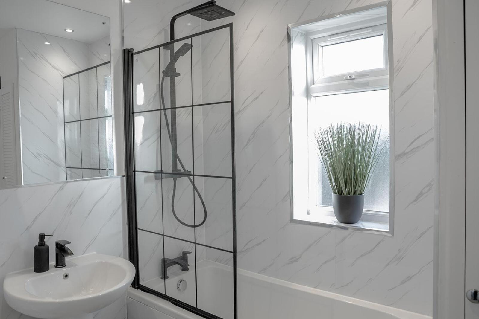 Lymer House - Stylish 3 Bedroom House In Wolverhampton Eksteriør bilde