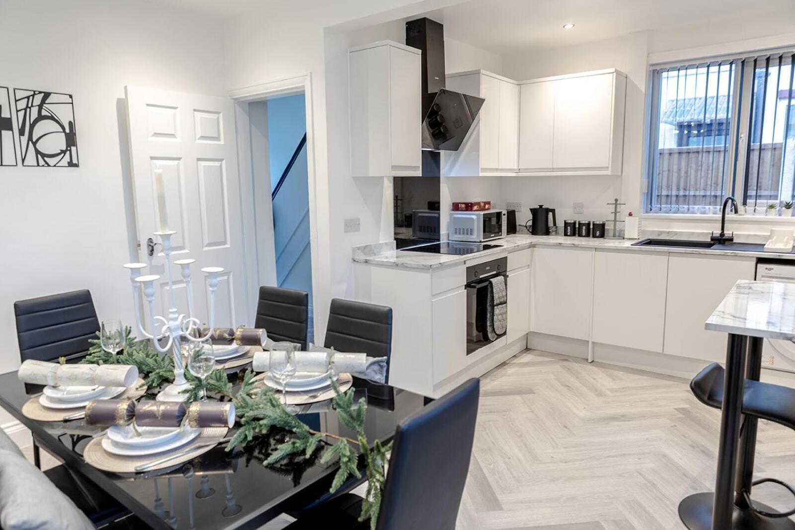 Lymer House - Stylish 3 Bedroom House In Wolverhampton Eksteriør bilde